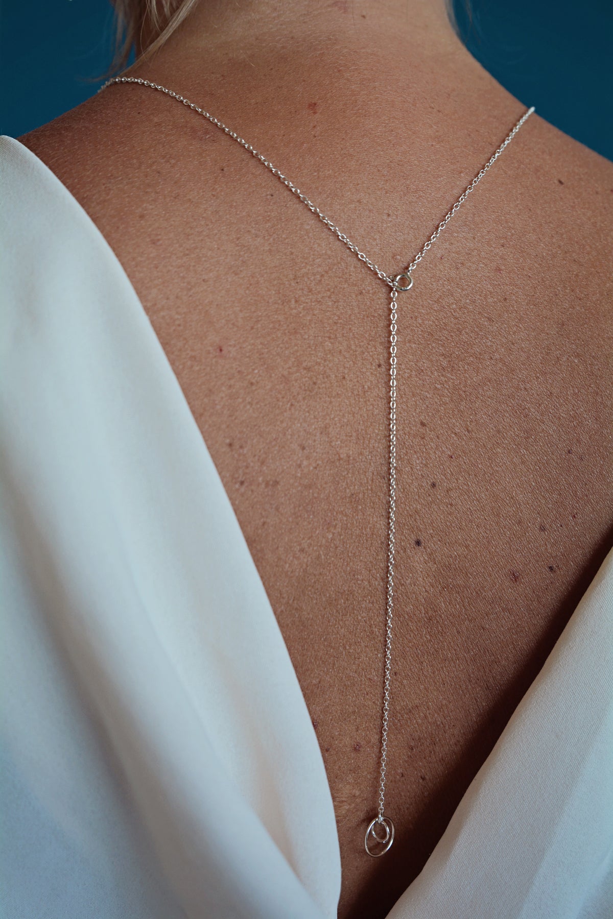 (Rug) Ketting Venus | Zilveren, handgemaakte planeet