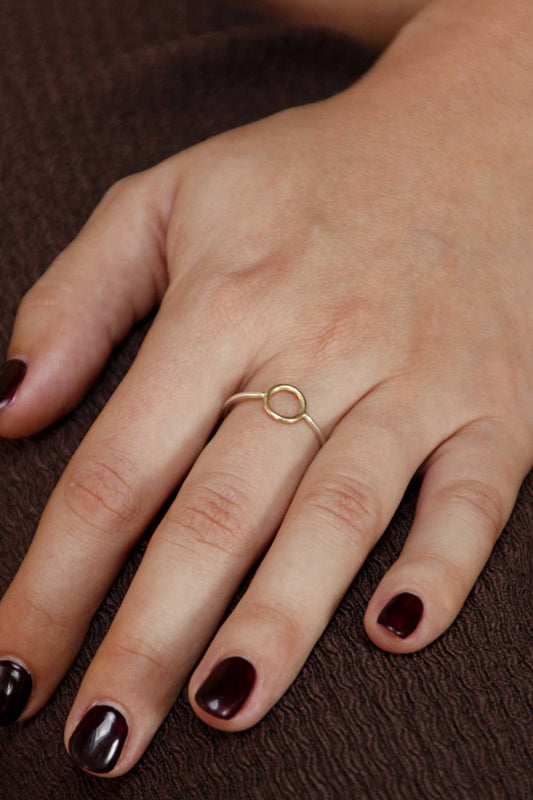 Ring Round Small | Een minimalist met een gouden detail