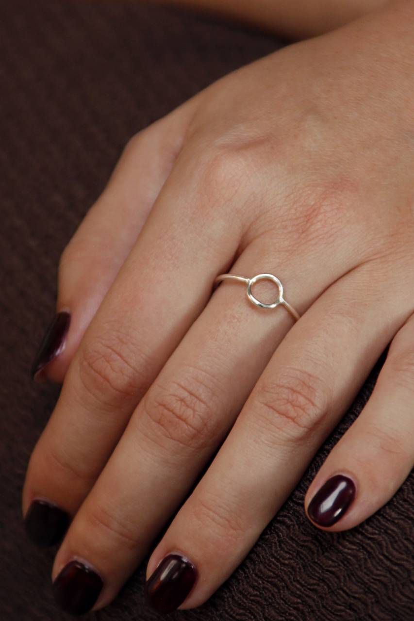 Ring Round Small | Een minimalist met een verrassend detail