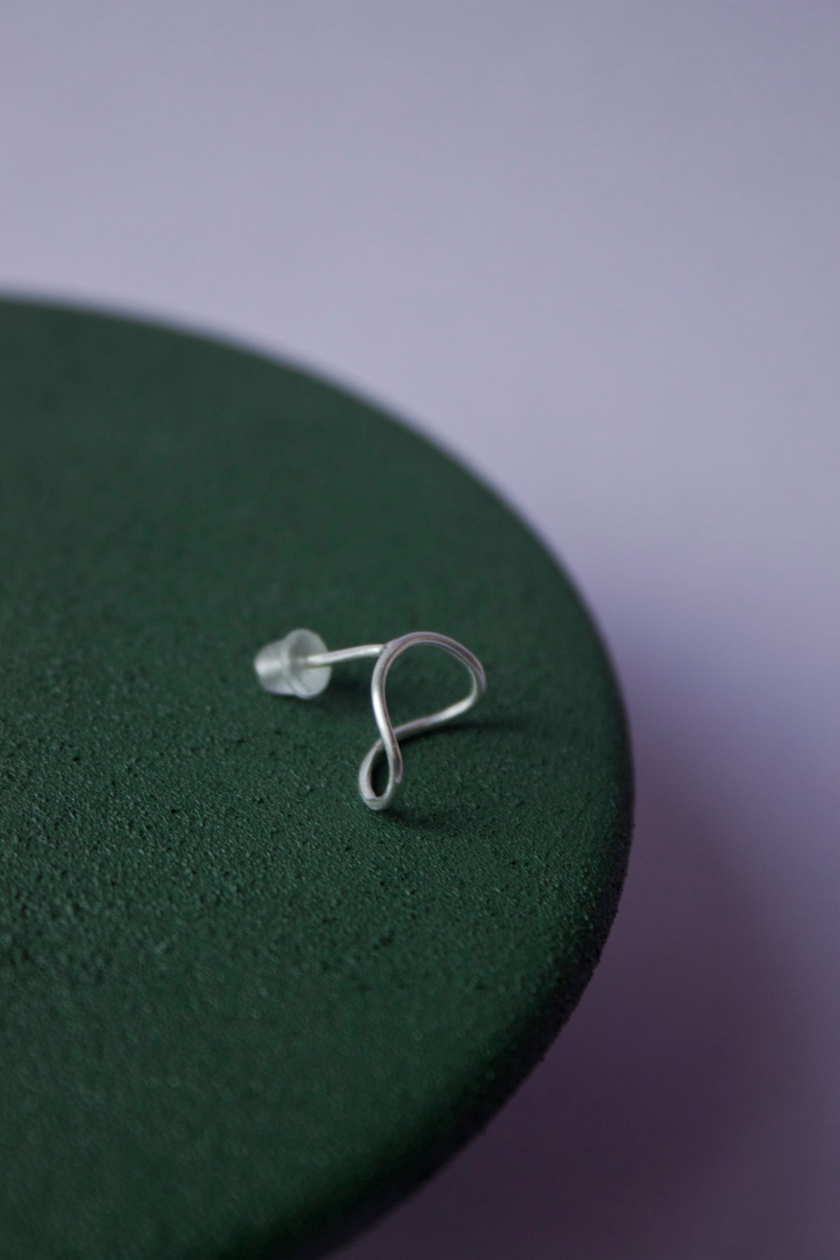 Ohrring Oval Klein | silberne Locke